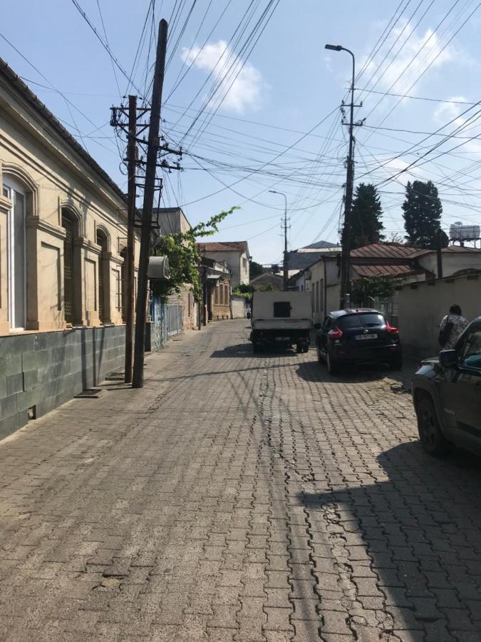 Центр Города Спокойная Улица Kutaisi Eksteriør bilde